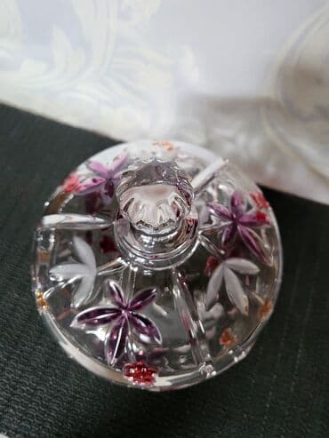 Sweatpants: Nova bombonijera. Bombonijera nova,sve na njoj odsjaj od svetla — 10