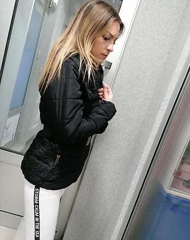 kvalitetne zenske jakne: Ženska zimska jakna – crna, strukirana, sa krznom - Topla, prošivena — 8
