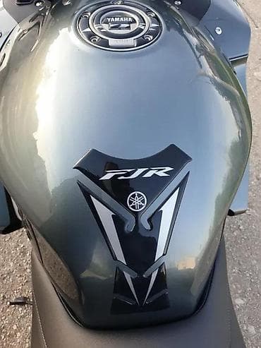 parfemske note: YAMAHA FJR - tank pad - 725 📌 Opis: Samolepljivi protektor za — 2