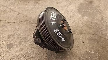 adapter za uljnu pumpu opel insignia: VODENA PUMPA REMENICA 1.8 85KW ZA OPEL ASTRA H ZA 2008. GOD — 1