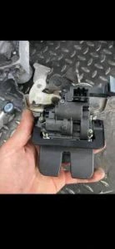 AUDI Q3 DELOVI BRAVA GEPEKA | Audi a1  a3 a4 a5 a6 a7 q3 a5 a7