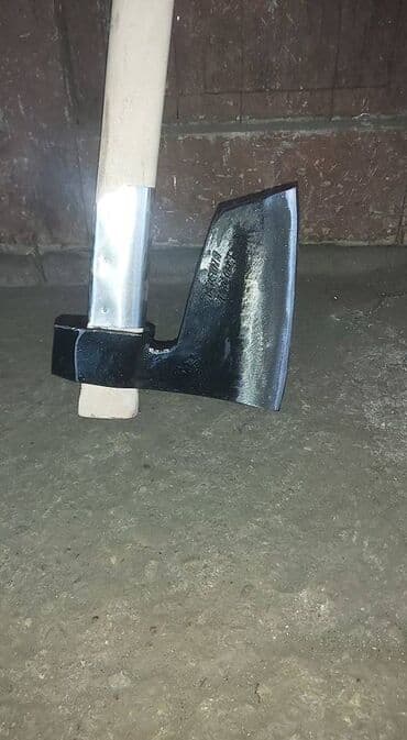 Pneumatski čekići: Sekira sa drvenom drškom - Glava: masivna čelična glava sa širokim — 3