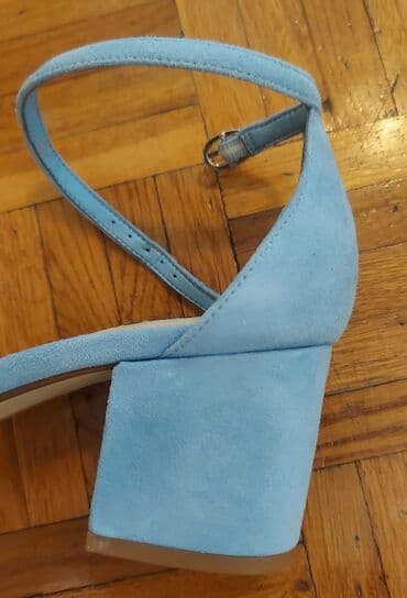 kais za torbu mona: Sandals, Nine West, 39 — 6