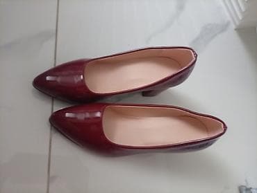 Elegantne ženske cipele na štiklu – bordo lak - Klasičan, špicasti