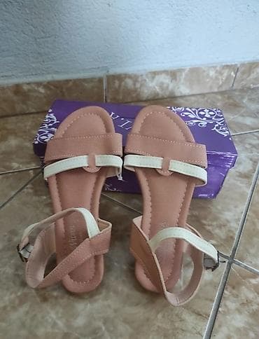 Sandale nive,37,d.u.g.23,5cm na lalafo.rs Sandale nive,37,d.u.g.23,5cm