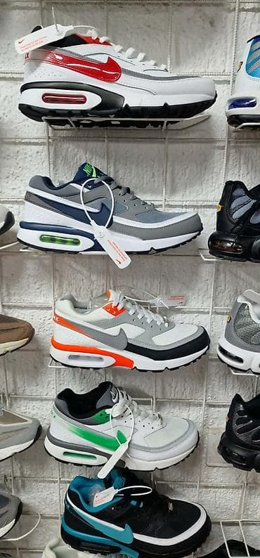 sneakers belgrade: Nove patike od 41 do 46 za samo 5000 din — 1