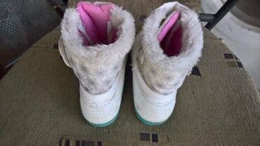 polovna odeca za bebe: Frozen decje cizmice ID Oglasa: # Prijavi Informacije Slanje Brzom — 4