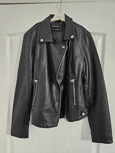 Ženska odeća: Sinsay crna jakna, malo nošena, S veličina, imitacija kože. Kopčanje — 4