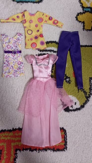 jednorog igracka: Barbie original garderoba za lutke barbike,4 komada — 1
