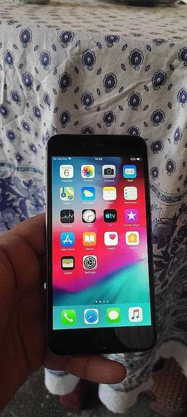 komp: Apple iPhone (serija 6/6s Plus) – Space Gray - Ekran 5.5", Retina HD — 5