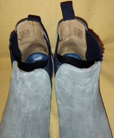 Sandals and flip-flops: Boots, size - 43 — 5