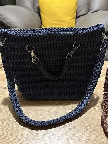 mona torbe kupujem: Ručno pletene torbe od čvrstog pletiva - Materijal: debela — 2