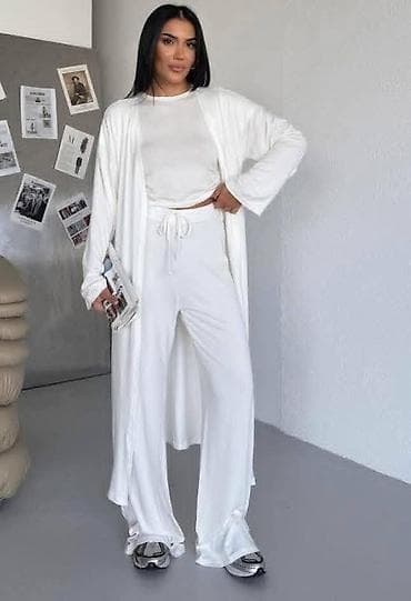 Kompleti: - Novo✨ - Komplet 3/1 ( majica,ogrtac i pantalone) - Duzina pantalona — 3