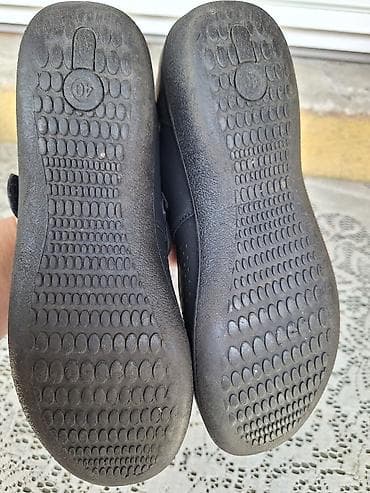 valentino cipele zenske: Baletanke – broj 40 - Dužina gazišta: 26 cm - Boja: crna - Model — 4