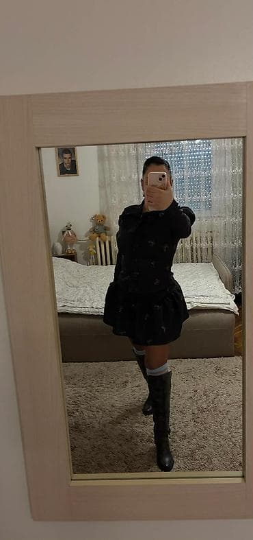 Ženska odeća: L — 8