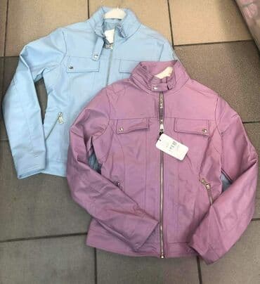 jakna 44: 36.38.40.42.44。Akcija. 
2700 — 3