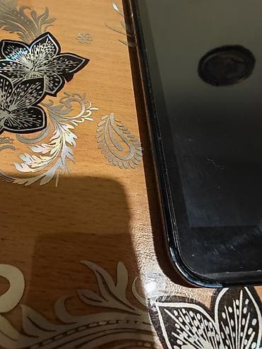 polovni iphone xr: Odlicn tablet za igrice youtube za svakodnevnu upotrebu vrlo brz radi — 3