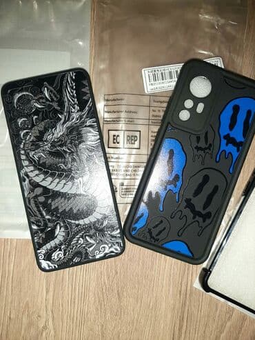 bershka maske za telefon: Maska za Xiaomi bоја - Crna, Sa ojačanim ivicama — 3