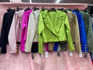 crveni komplet: Komplet: 2.900 dinara — 8