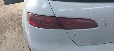 1.7 dizel: ALFA 159 STOP SVETLO | U odlicnom stanju cena po komadu — 1