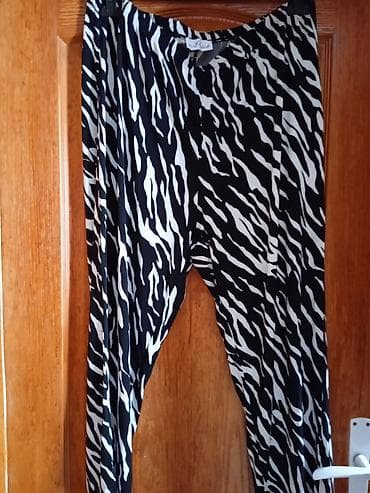pantalone s: Ženske pantalone sa zebra printom - Crno-beli animal print (zebra — 1