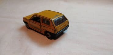 fiat punto igracka: Hot Wheels Mattel Fiat Panda, oko Italy, izgreban, fali inst.tabla i — 3
