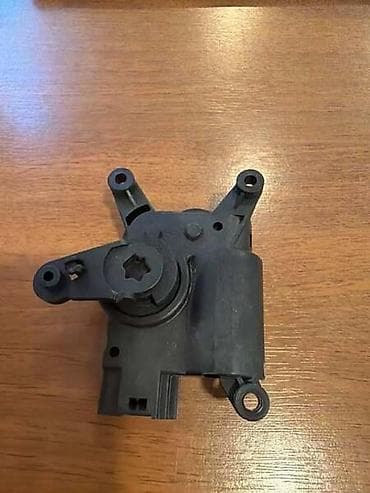 auto felne lali: AKTUATOR KLAPNE ZA VOLKSWAGEN GOLF 6, PASSAT B7 - 1K0907511Q | — 3