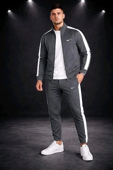 Lepota i nega: Trenerka Nike, bоја - Crna — 2