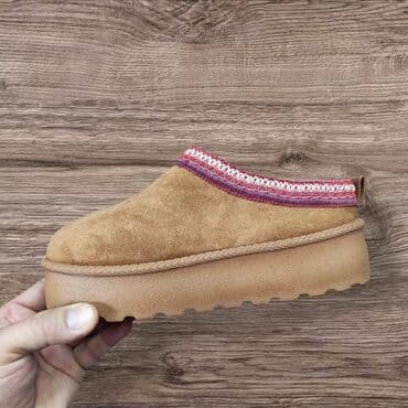 perla obuca modeli: UGG 
36 do 41
3100 — 2
