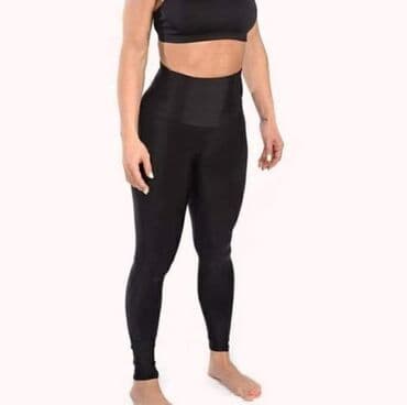 helanke od mokre likre: Helanke mokra likra 1700din. Izuzetno kvalitetne helanke i posle 100 — 1