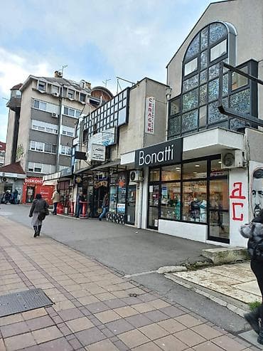 izdajem stan leskovac: Izdajem lokal na odlicnoj lokaciji na Banovom brduPozeska ulica 14m2 — 6