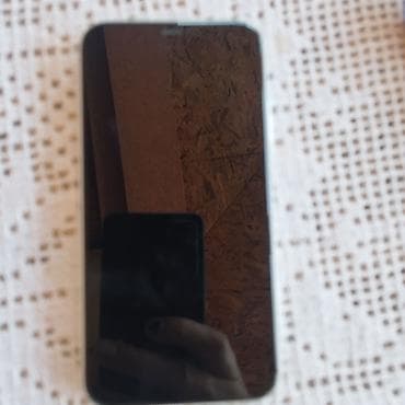 sporet sa dve rerne: Apple iPhone 11 – 128 Gb, bele boje, 77% baterija. Telefon u odličnom — 1