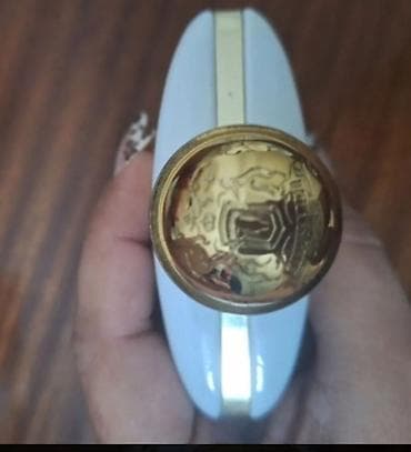 trussardi farmerke: Trussardi Donna – parfemska voda za žene, 100 ml (ostalo je oko 30ak — 4