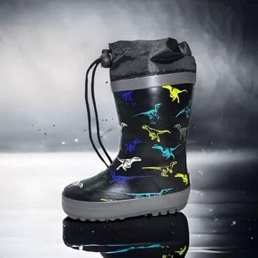 crne lakovane cizme: 2000 din
25-30 — 1