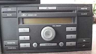 polovni kombi: RADIO CD,KASETA ZA FORD MONDEO OD 1997. DO 2006. GOD. | Radio je — 7