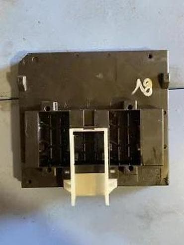 prekidac za sekvent plin: AUDI A3 8V 7 BCM BODY CONTROL MODULE 5Q0937084AS | audi vag delovi — 1