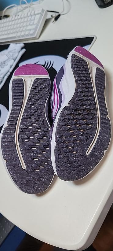 obuca bata: Dečije patike Nike – ljubičaste
Br. 35. Malo nošene, očuvane — 4