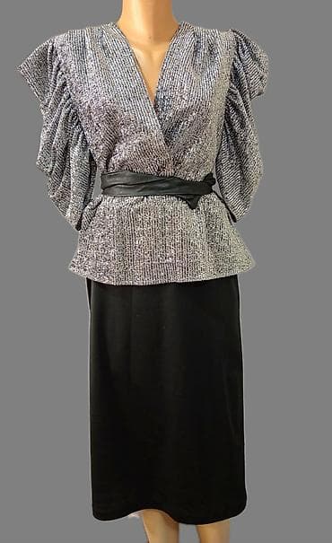 komplet suknja sako: Elegantna ženska haljina sa sjajnim metalik efektom - Boja: srebrna — 3