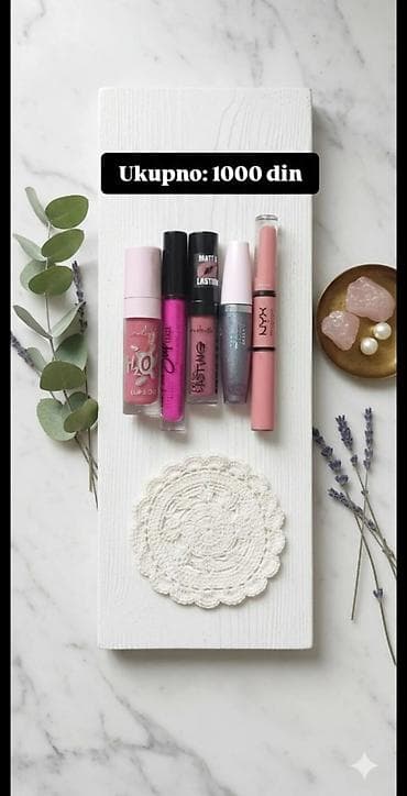 Set ruževa i sjajeva za usne – ukupno: 1000 din U kompletu se nalazi — 1