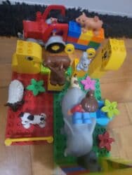 pocepane farmerke za devojcice: Na prodaju Lego duplo set — 13