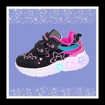 Prelep model vrlo laganih LED svetlecih patikica LED sijalice svetle