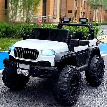 Dvosed Džip na akumulator Delfino SPEED 800 4x4 – Beli Šifra