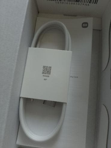 ringla za palacinke: Redmi A3 – pametni telefon Ključne karakteristike: - Ekran (17,04 — 3
