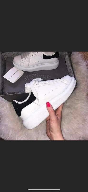 obuca 35: 36-45
3500 — 1