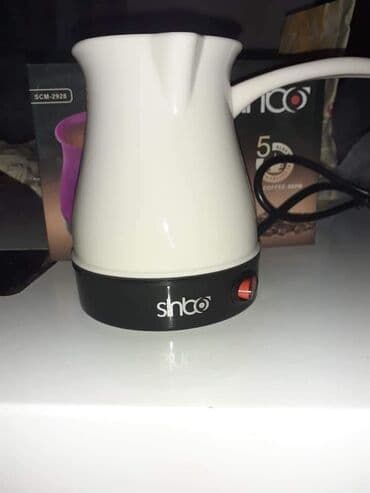 Elektricna dzezva za kafu
 Zapremine 0,5l
 600w
 Cena 1600 din