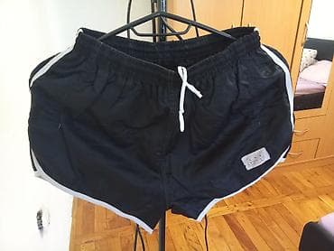 klompe na platformu: Crne sportske šorts hlačice - Klasičan kratki kroj za — 1