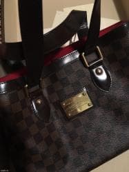 Louis vuitton kožna torba ®original
novo, original kutija, papiri at lalafo.rs Louis vuitton kožna torba ®original
novo, original kutija, papiri