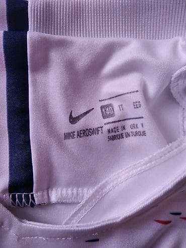 torbe za prodavnicu: Dres br.140 ili za 8/9 god. u dobrom stanju — 2