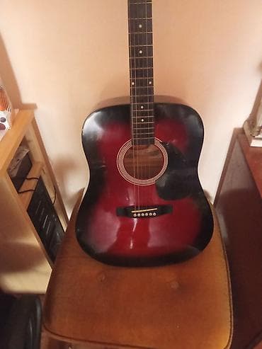 Bicycles: Akustična gitara – dreadnought oblik, crveno-crni sunburst finiš - — 5