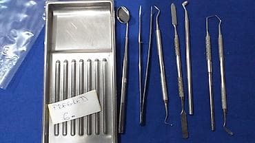 set za ravna stopala: Stomatološki pregled Tacna sa instrumentima za stomatološki pregled — 6